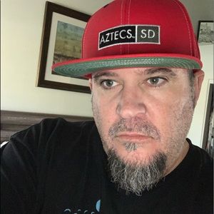 Meet your Posher, Casey